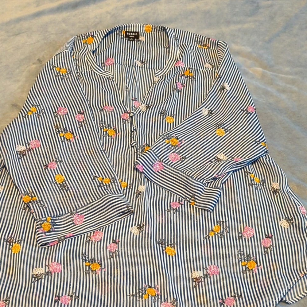 Torrid top